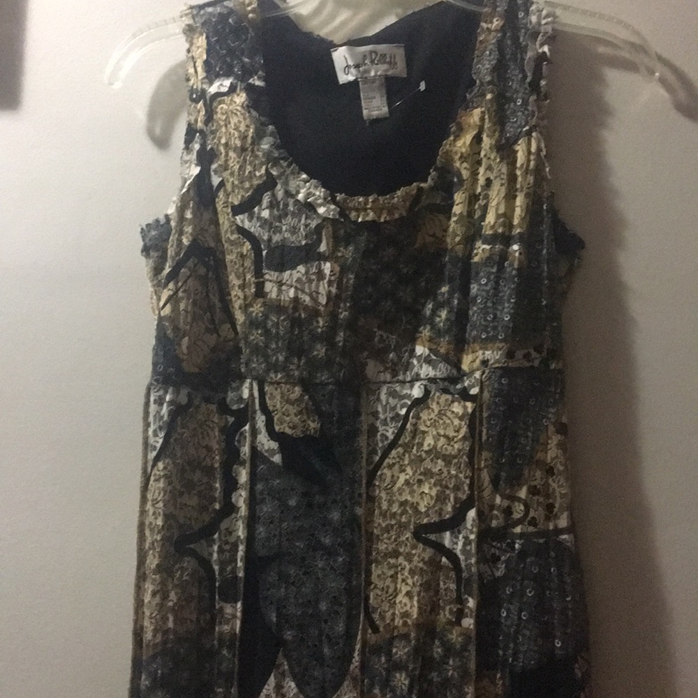 Dress - Picture 2 of 4